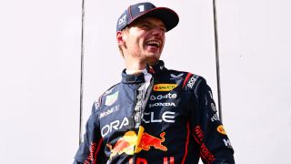 Verstappen supera Schumacher e assume vice-liderança em vitórias por uma mesma equipe na F1