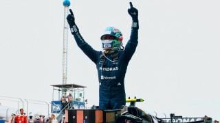 Verstappen compara Hamilton a Antonelli e projeta futuro do jovem italiano