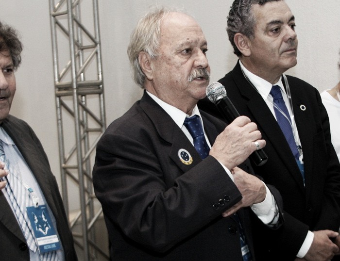Presidente do Cruzeiro projeta Mundial e elogia elenco: "Nível de Seleção Brasileira"
