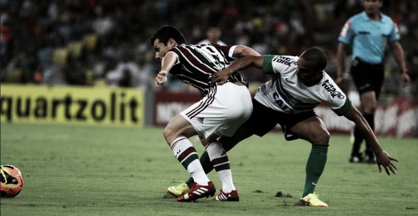 Fluminense e Coritiba protagonizam duelo de opostos no Maracanã