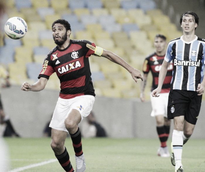 Ex-Flamengo, Wallace releva admiração pelo Grêmio: "É um namoro antigo"