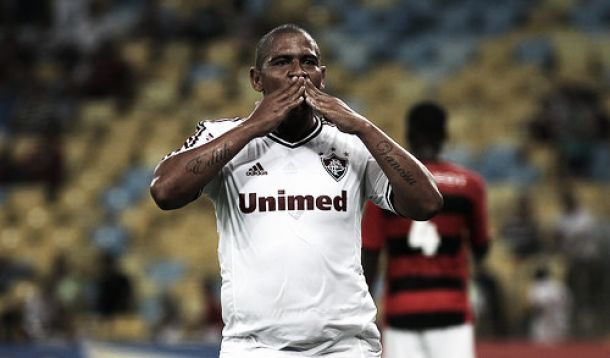 Walter enaltece confiança de Renato Gáucho: ''Me cobra bastante e me deu a confiança de estrear hoje'' Walter enaltece confiança de Renato Gáucho: ''Me cobra bastante e me deu a confiança de estrear hoje''