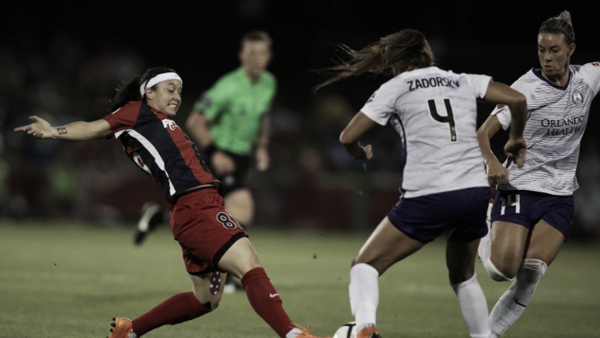 Alanna Kennedy lifts the Orlando Pride to victory over the Washington Spirit with a midfield shot