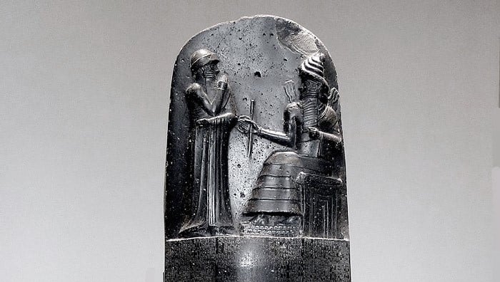 El Código de Hammurabi y los orígenes del derecho escrito 