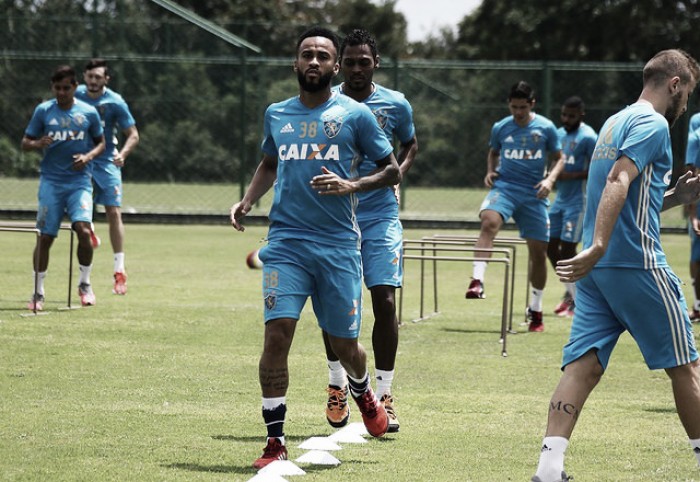 Com Wesley no time titular, Sport se prepara para duelo contra Grêmio