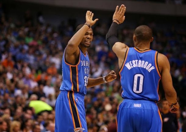 Thunder corsari a Memphis, super Lamb e Westbrook Thunder corsari a Memphis, super Lamb e Westbrook