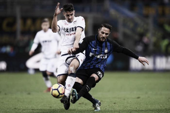 Inter pressiona, mas empata com Crotone e completa oito jogos sem vitória na Serie A