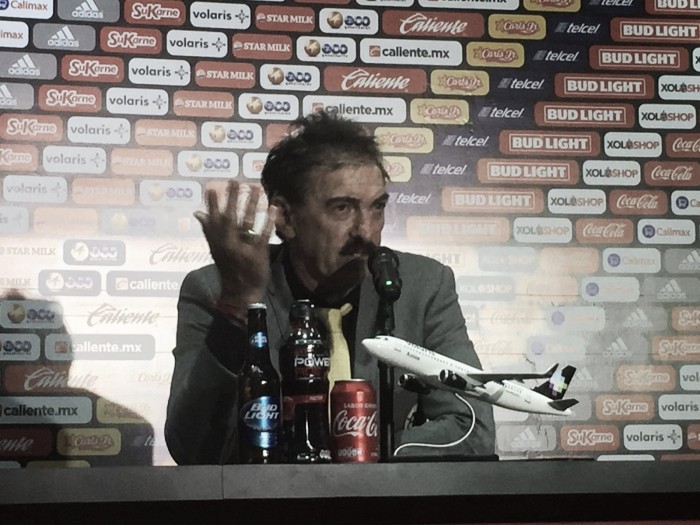 Ricardo Antonio La Volpe: "El futbol nunca me quita el sueño" Ricardo Antonio La Volpe: "El futbol nunca me quita el sueño"