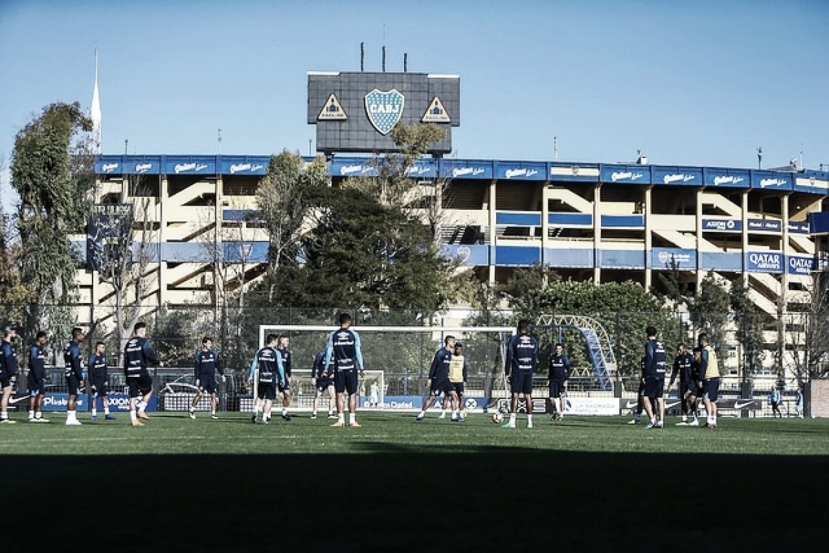 Renato conversa com elenco e abre brecha para equipe com dois centroavantes na Argentina Renato conversa com elenco e abre brecha para equipe com dois centroavantes na Argentina