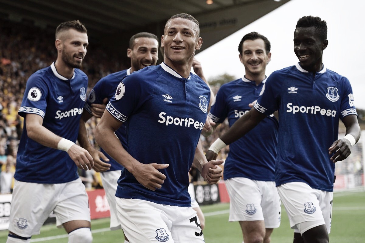 Richarlison marca dois na estreia, mas Everton cede empate ao Wolverhampton Richarlison marca dois na estreia, mas Everton cede empate ao Wolverhampton