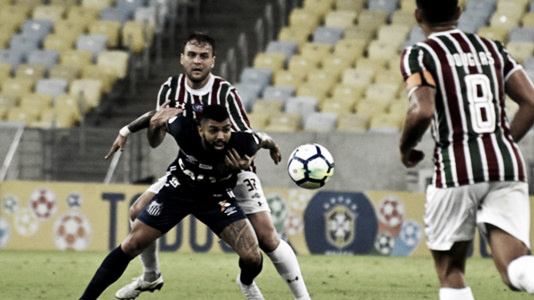 Santos recebe Fluminense reserva em duelo de olho no G-6 do Brasileirão