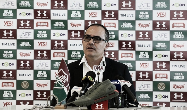 Abad pede apoio da torcida nos jogos decisivos do Fluminense: "Defender o clube que ama"