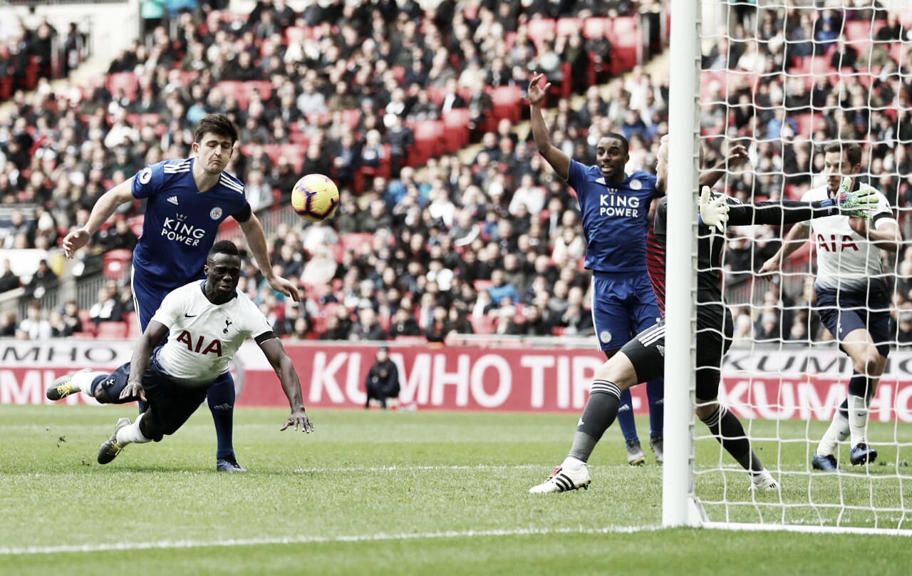 Tottenham derrota Leicester e mantém esperança de título