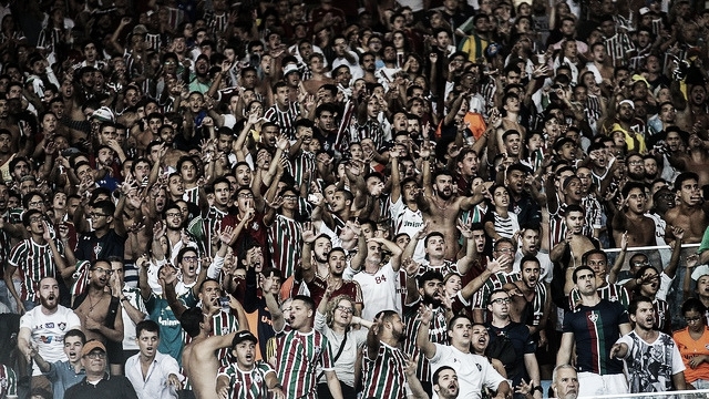 Fluminense e Vasco se reúnem para decidir qual das torcidas
ocupará setor sul do Maracanã Fluminense e Vasco se reúnem para decidir qual das torcidas
ocupará setor sul do Maracanã