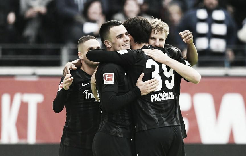 Trapp salva e Eintracht Frankfurt bate Nürnberg em jogo corrido pela Budesliga