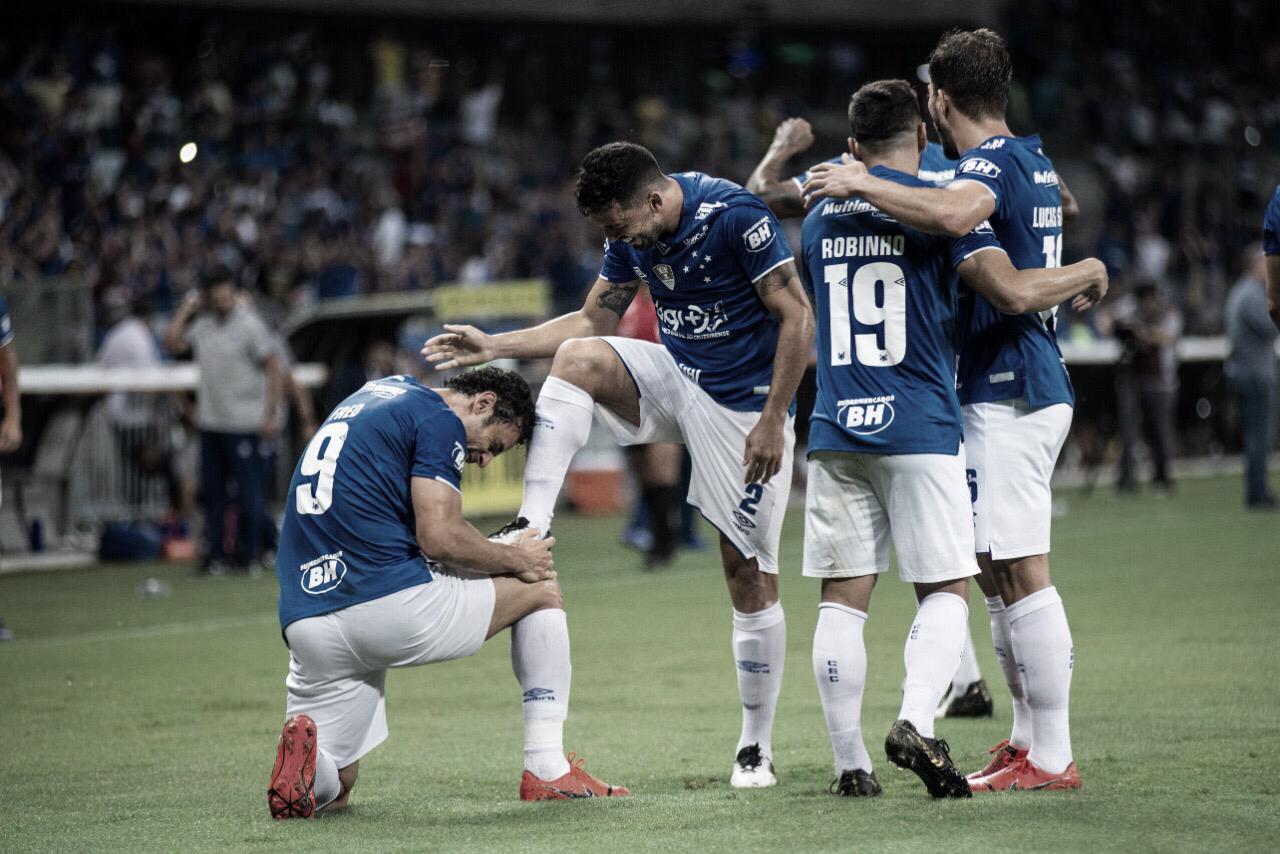 Cruzeiro resolve no primeiro tempo, vence América-MG e vai à final do Campeonato Mineiro