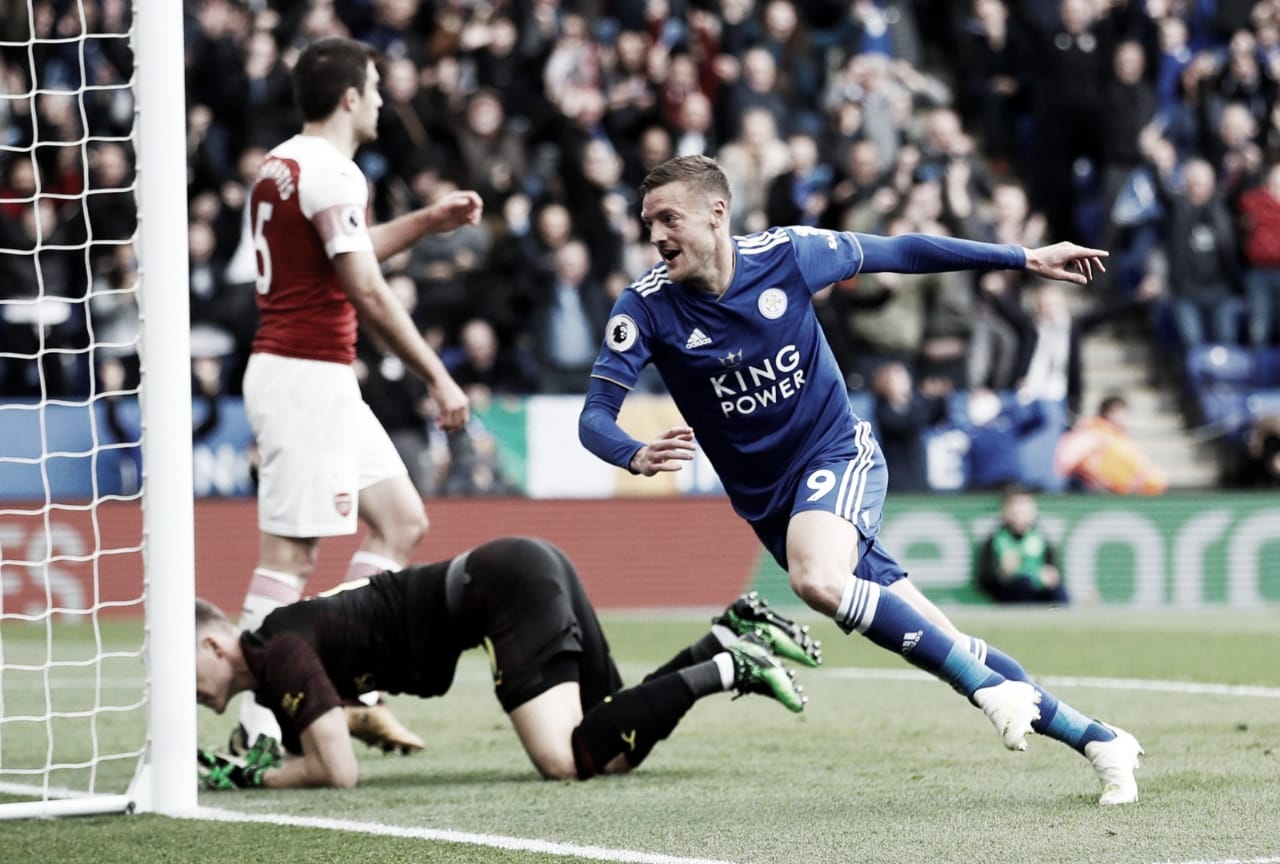 Arsenal joga mal, é atropelado pelo Leicester e se complica na Premier League Arsenal joga mal, é atropelado pelo Leicester e se complica na Premier League