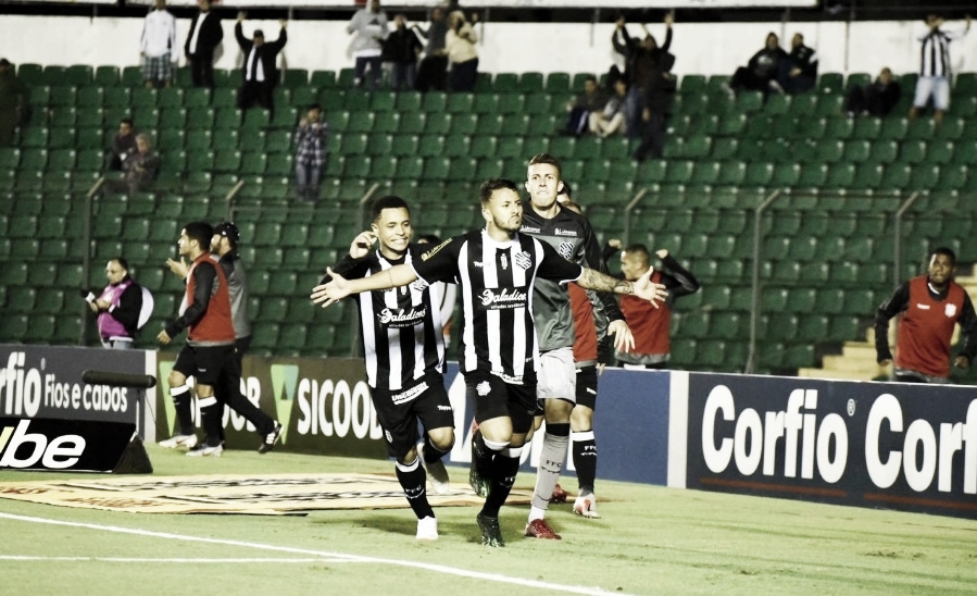 Figueirense bate Brasil de Pelotas e conquista primeira vitória na Série B Figueirense bate Brasil de Pelotas e conquista primeira vitória na Série B