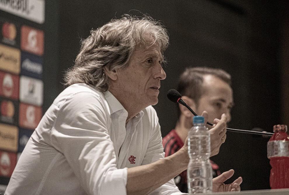 Rouco, Jorge Jesus admite ‘sonho’ em classificação e parabeniza Grêmio Rouco, Jorge Jesus admite ‘sonho’ em classificação e parabeniza Grêmio