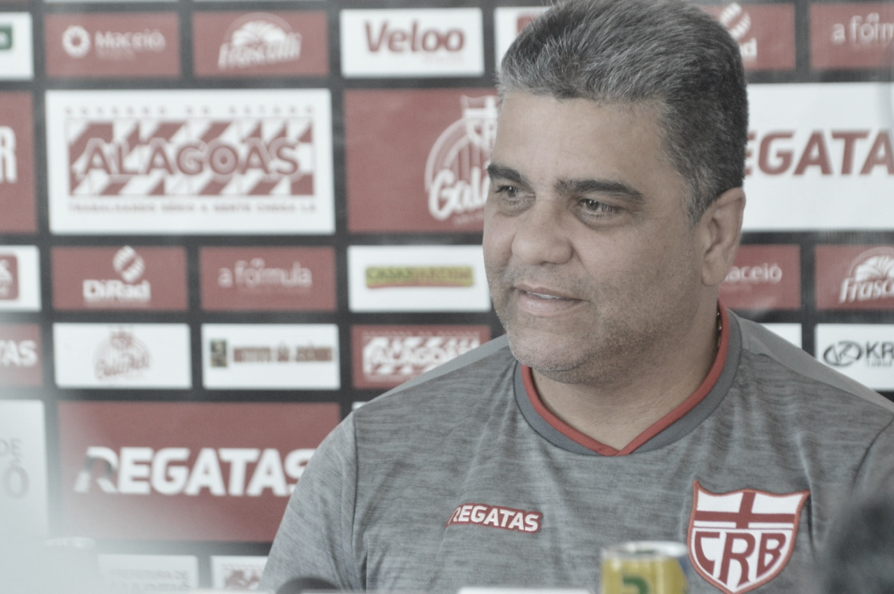 Marcelo Cabo exalta atletas ao comemorar vitória do CRB: "Trabalho de excelência" Marcelo Cabo exalta atletas ao comemorar vitória do CRB: "Trabalho de excelência"