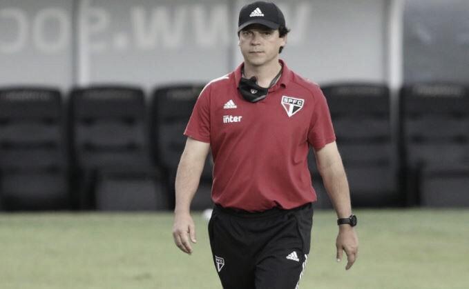 Aproveitamento
do técnico Fernando Diniz na Série A do Brasileirão é inferior a 40% Aproveitamento
do técnico Fernando Diniz na Série A do Brasileirão é inferior a 40%