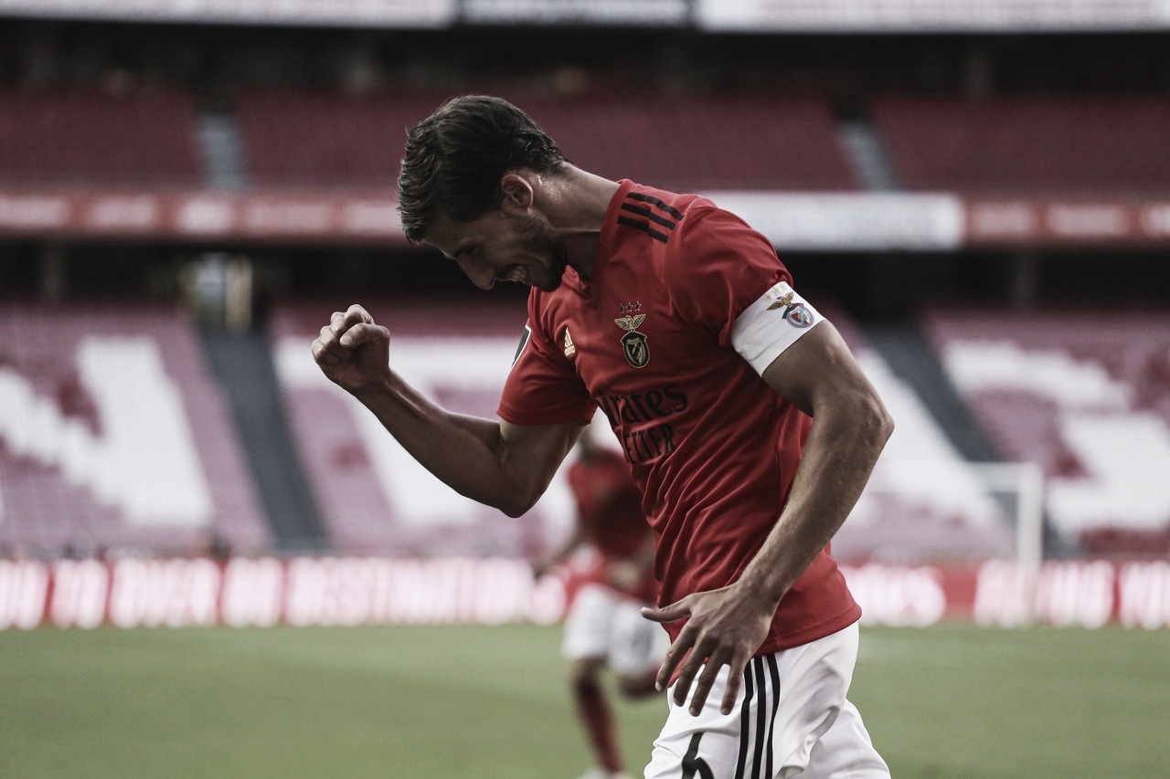 Manchester City acerta com Benfica e fica próximo de anunciar zagueiro Ruben Dias Manchester City acerta com Benfica e fica próximo de anunciar zagueiro Ruben Dias
