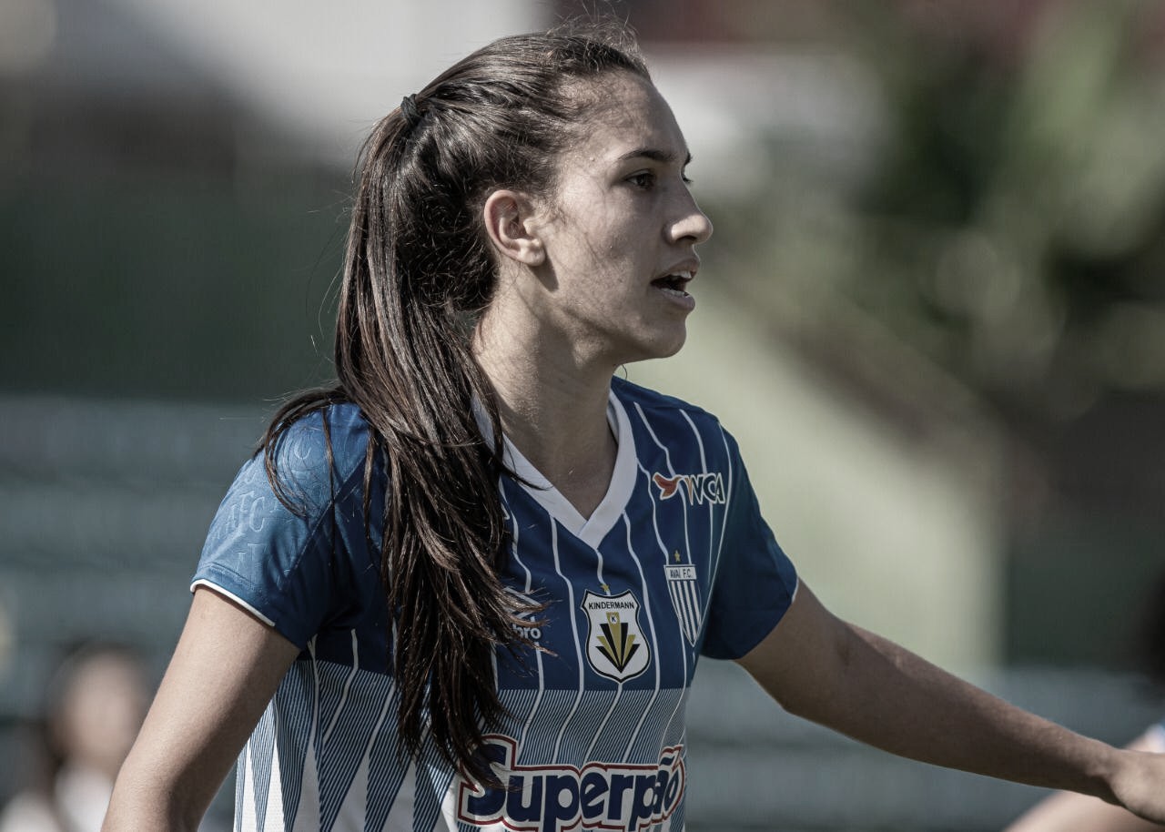Jogadora do Avaí/Kindermann, Camila realça dificuldades das quartas do Brasileiro Feminino Jogadora do Avaí/Kindermann, Camila realça dificuldades das quartas do Brasileiro Feminino