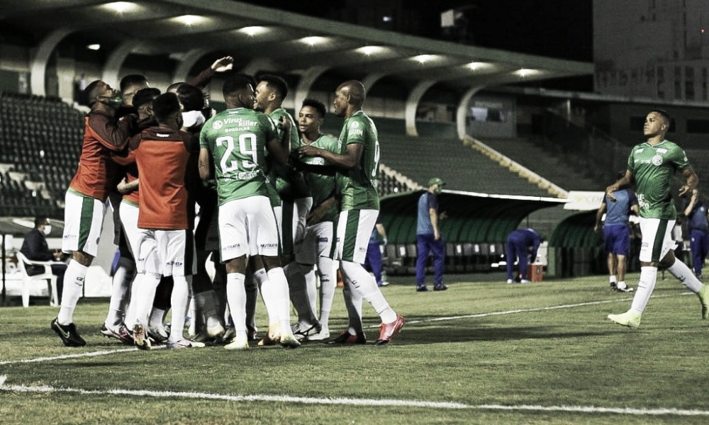 Já no returno da Série B, Guarani vence CSA em noite de golaços Já no returno da Série B, Guarani vence CSA em noite de golaços