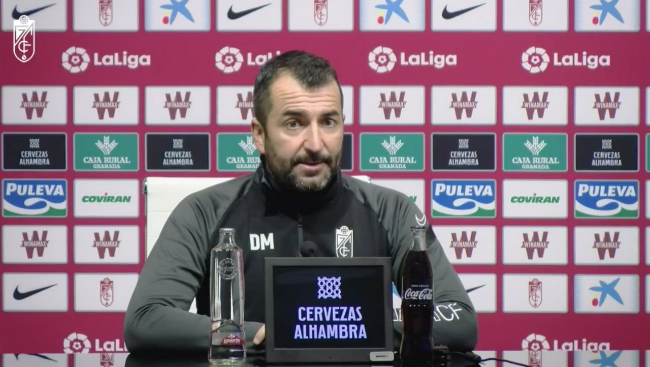 Diego Martínez: "Posiblemente haya jugadores que no entrenen y tengan que jugar contra el Barcelona" Diego Martínez: "Posiblemente haya jugadores que no entrenen y tengan que jugar contra el Barcelona"