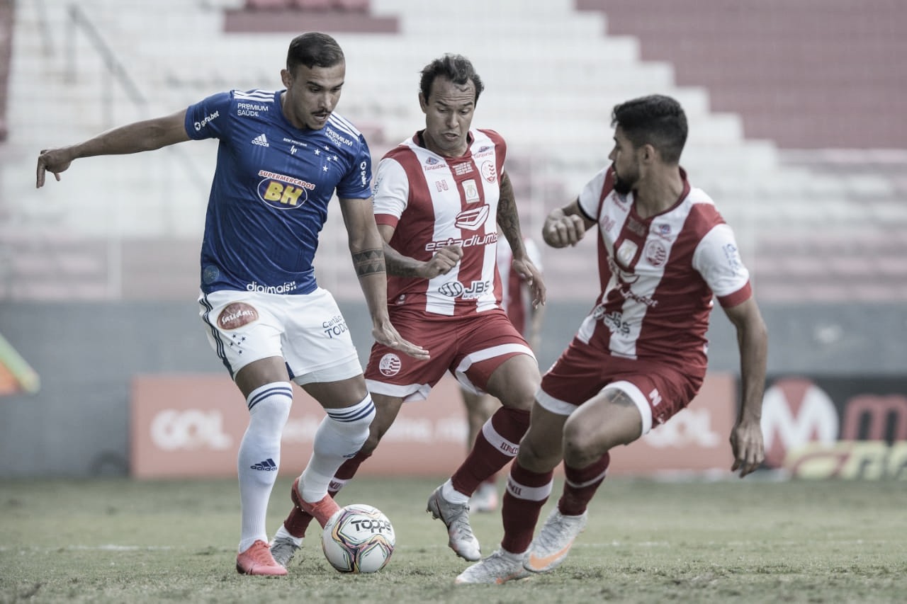 Náutico garante permanência na Série B após empate com Cruzeiro; jogo é marcado por expulsão de Fábio Náutico garante permanência na Série B após empate com Cruzeiro; jogo é marcado por expulsão de Fábio