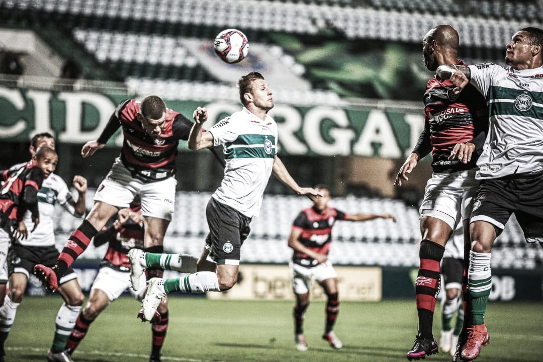 Coritiba vence Vitória e entra no G-4 do Brasileirão Série B Coritiba vence Vitória e entra no G-4 do Brasileirão Série B