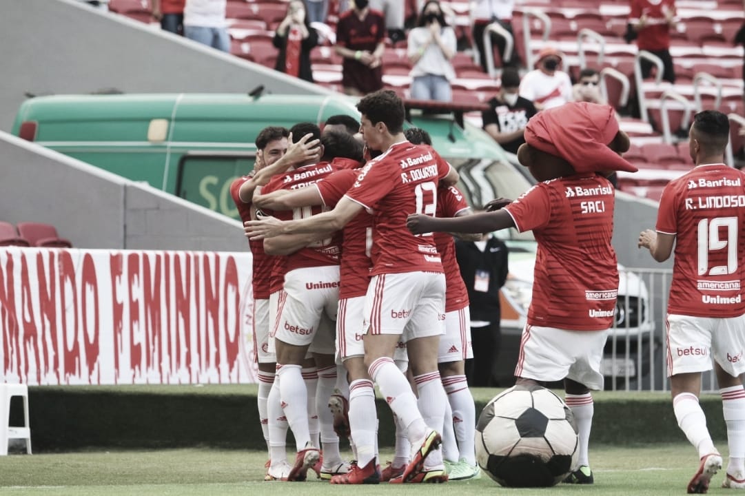 Gols e melhores momentos de Internacional 3 x 1 América-MG pelo Campeonato Brasileiro Gols e melhores momentos de Internacional 3 x 1 América-MG pelo Campeonato Brasileiro