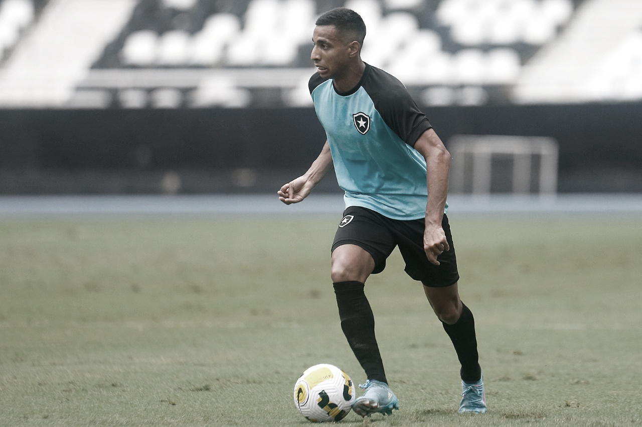Victor Sá fala sobre preparação do Botafogo para estreia no Brasileirão