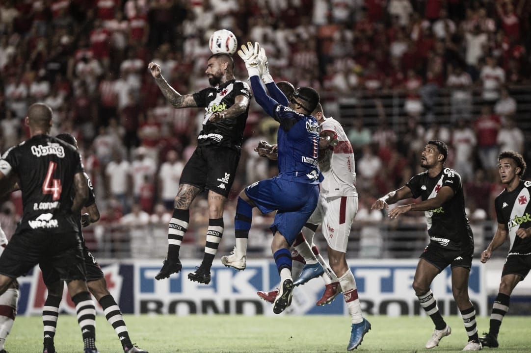 Vasco busca empate contra CRB pela Série B