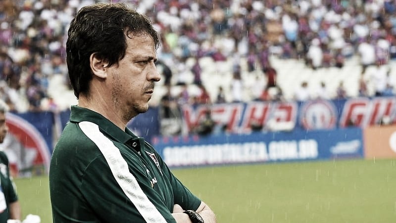 Diniz ressalta postura defensiva do Fluminense e reclama de gol anulado