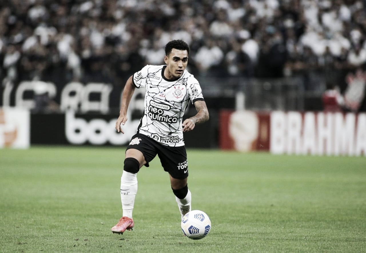 Volante Du Queiroz relata ameaças após derrota do Corinthians