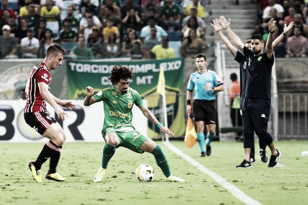 Com time reserva, São Paulo luta até o fim e arranca empate contra Cuiabá 