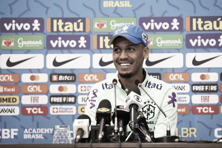 Antes do último amistoso, Fabinho enaltece base da Seleção Brasileira: ''Nosso time tem talento''