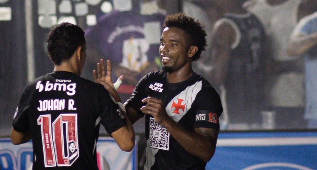 Vasco empata com Paysandu e avança pela Copa do Brasil