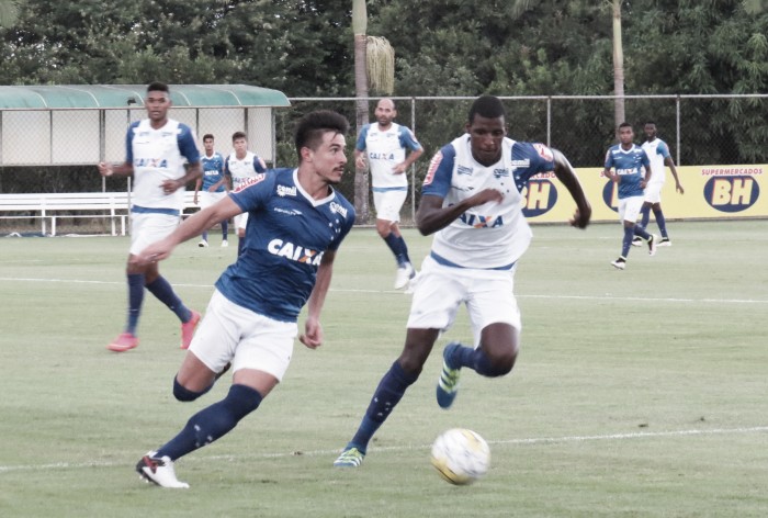 Com dúvida na lateral direita, Cruzeiro encerra preparativos para enfrentar Campinense