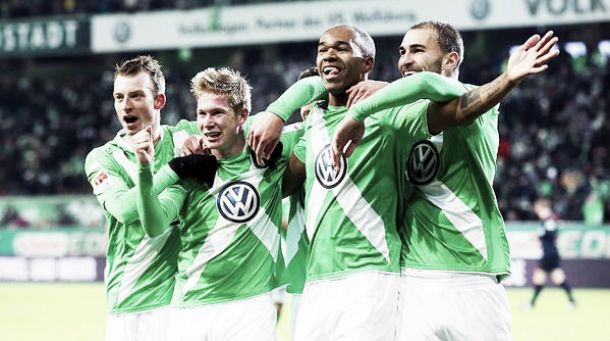 Com gol brasileiro, Wolfsburg derrota Colônia de virada