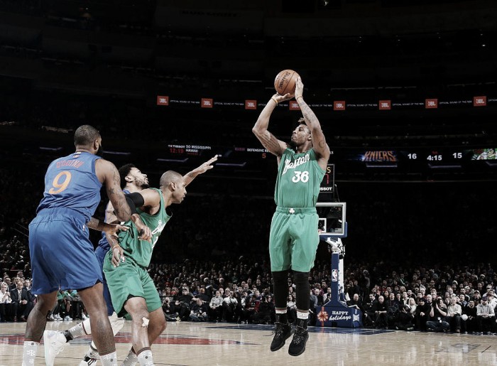 Celtics sofrem no fim, mas vencem Knicks na abertura da rodada de Natal da NBA