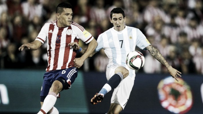 Argentina perde para o Paraguai pelas Eliminatórias da Copa 2018 (0-1) Argentina perde para o Paraguai pelas Eliminatórias da Copa 2018 (0-1)
