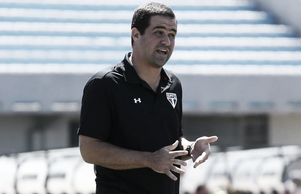 Após demissão de Dorival Júnior, André Jardine é anunciado como técnico interino do São Paulo Após demissão de Dorival Júnior, André Jardine é anunciado como técnico interino do São Paulo