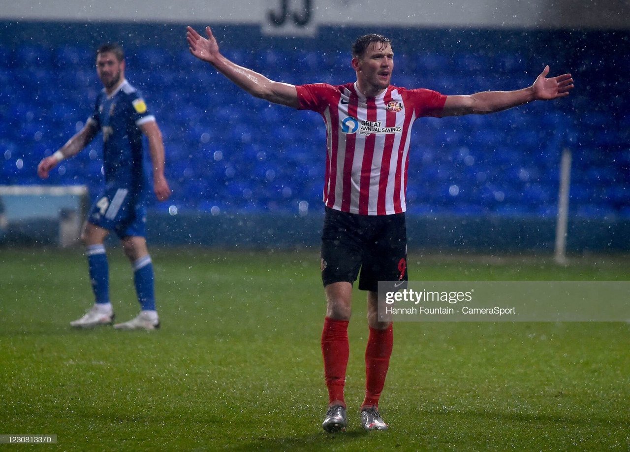 The Warm Down: Black Cats close in on play-offs as they edge past ten-man Ipswich Town