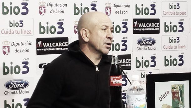 Claudio Barragán sustituye a Antonio Calderón en el Cádiz