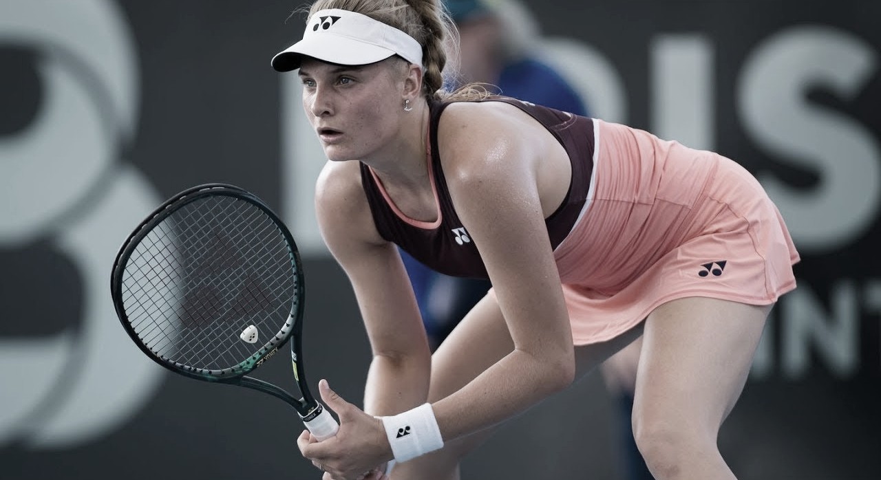 Yastremska impõe terceira derrota seguida à Kenin e avança às oitavas em Doha Yastremska impõe terceira derrota seguida à Kenin e avança às oitavas em Doha