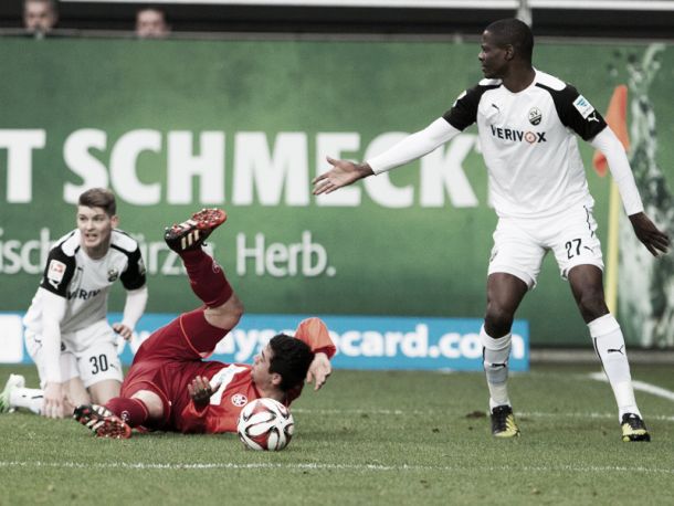 FC Kaiserslautern 1-0 SV Sandhausen: Hofmann's header gives the Red Devils victory