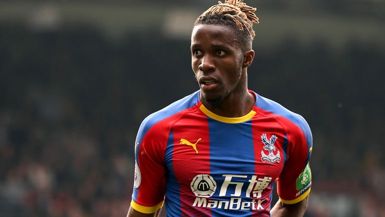 Arsenal-target Wilfried Zaha informs Crystal Palace he wants to leave