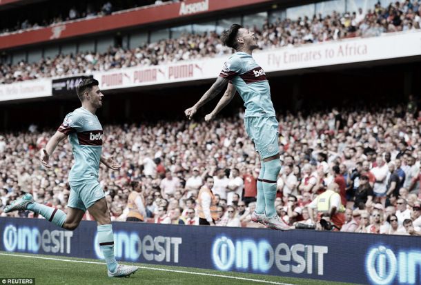 Arsenal 0-2 West Ham: Home side lose in opening game to impressive Hammers